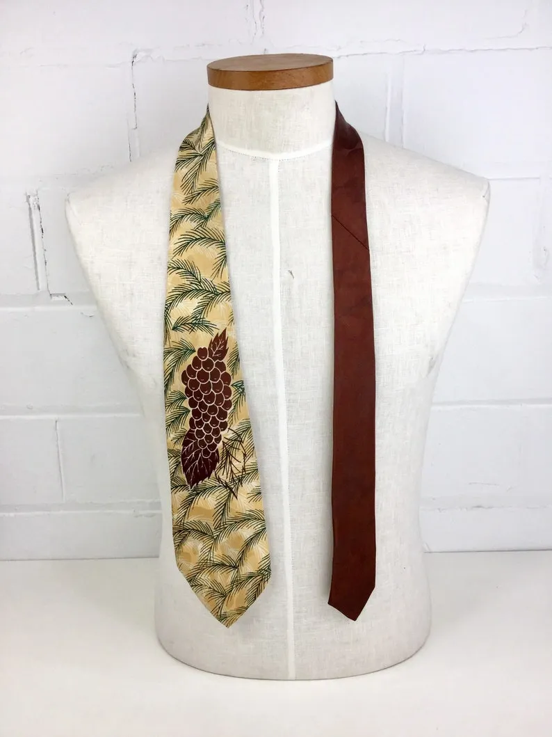 1940s Pine Tree/Berry Print Rayon Necktie by Park Lane