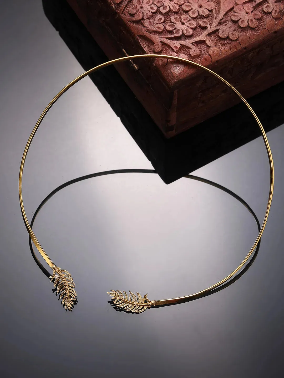 Gold-plated Circular Choker Necklace