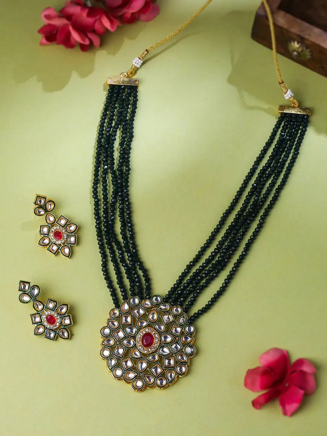 Gold Plated Kundan Studded Jewellery Set